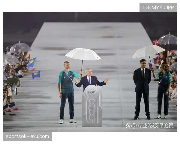 法国巴黎三人组闪耀国际舞台，再度引发全球关注