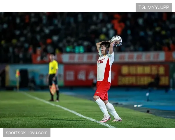 圣马梅斯球场闪耀西甲揭幕战，球迷热情点燃新赛季