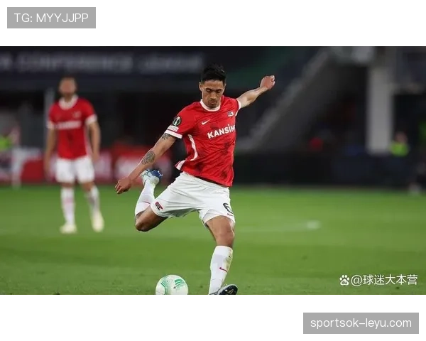 穆尼奥斯加盟西甲，誓言助力球队冲击新赛季荣誉