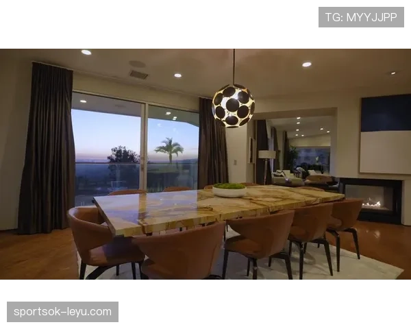 小威那生活到底多拼？赛场外居然住豪宅跟明星抢地儿了！